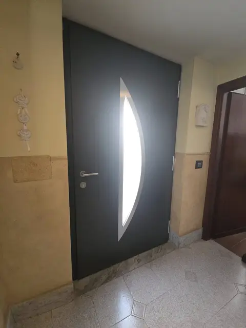Portoncino d'ingresso installato da Expert Design – foto 2